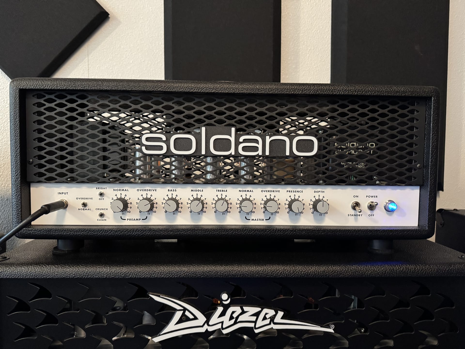 Amp Background